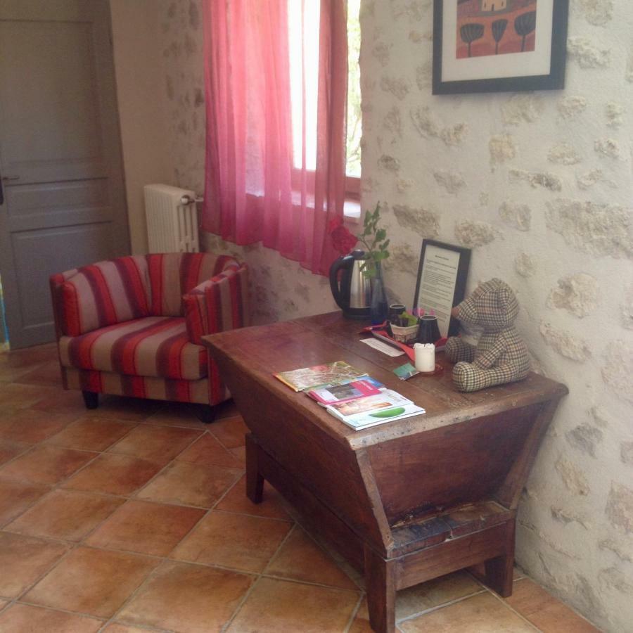 L'Oustalet Bed & Breakfast Uzes Exterior photo